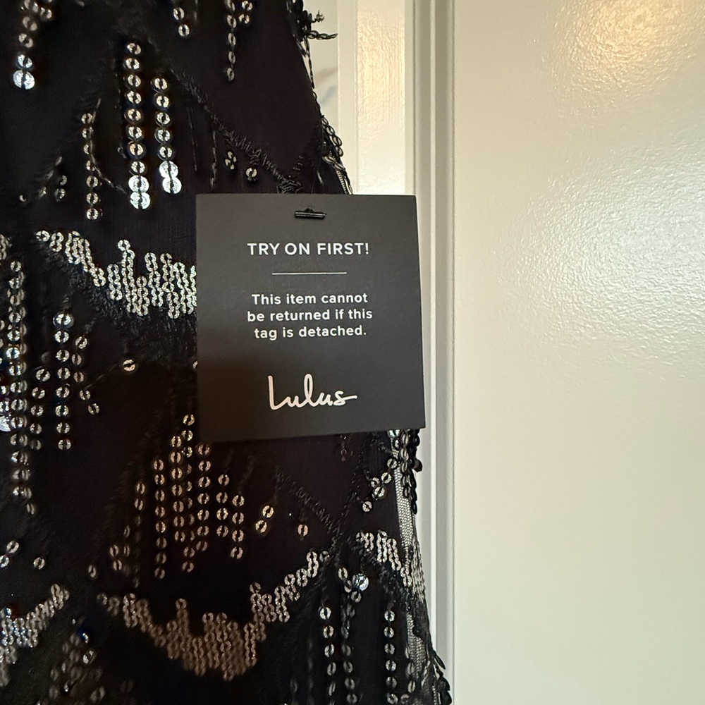 NWT Lulu’s sequin fringe dress size small - Picture 3 of 4